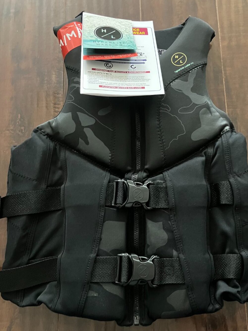 * NEW * Hyperlite Women's Life Vest